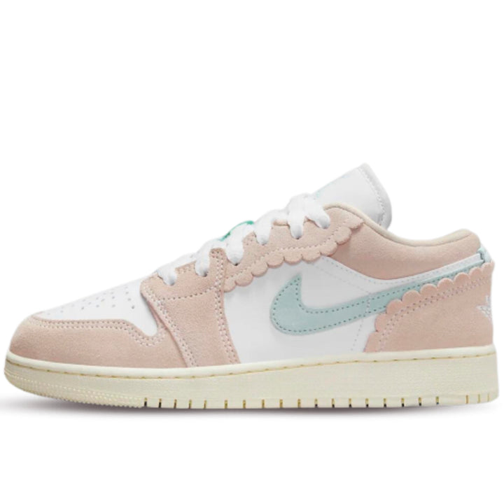 Jordan 1 Low "Guava Ice" (GS)