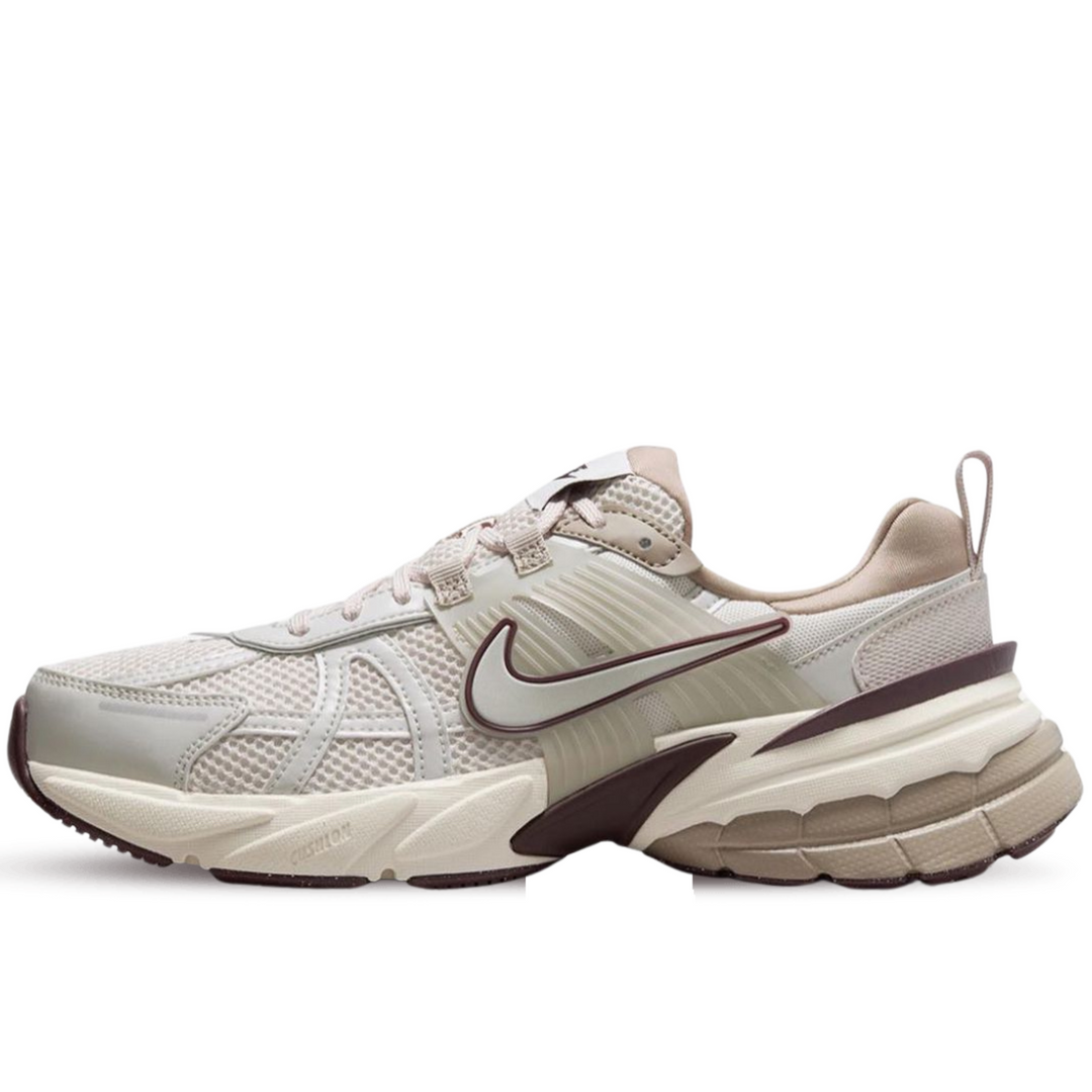 Nike V2K Orewood (Womens)