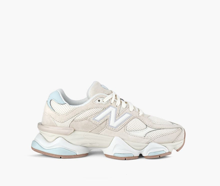 New Balance 9060 Frosted Beige